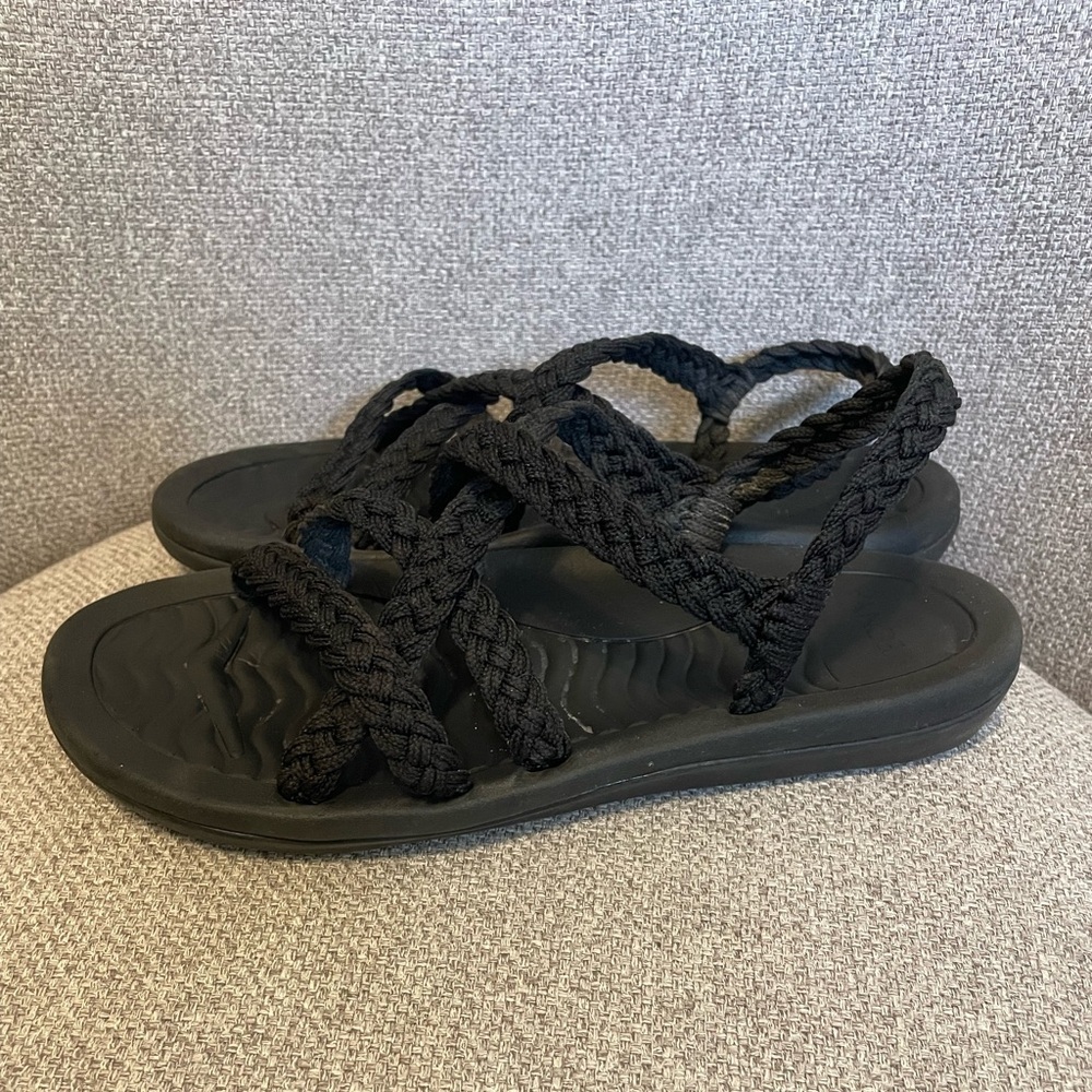MEGNYA -womens Walking Sandals Slide Sandal in black size - 8